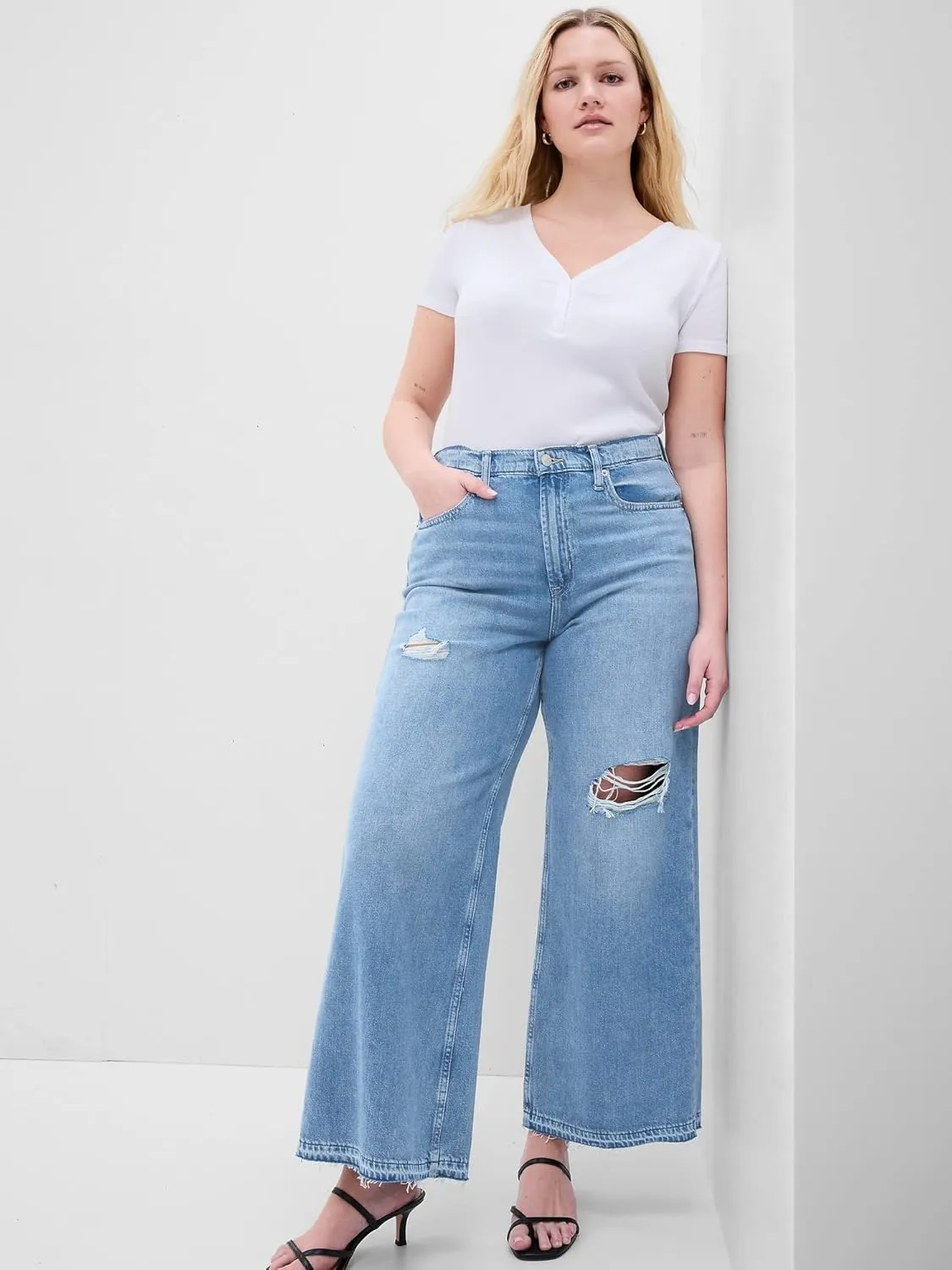 GAP Women's Wide Leg Jeans